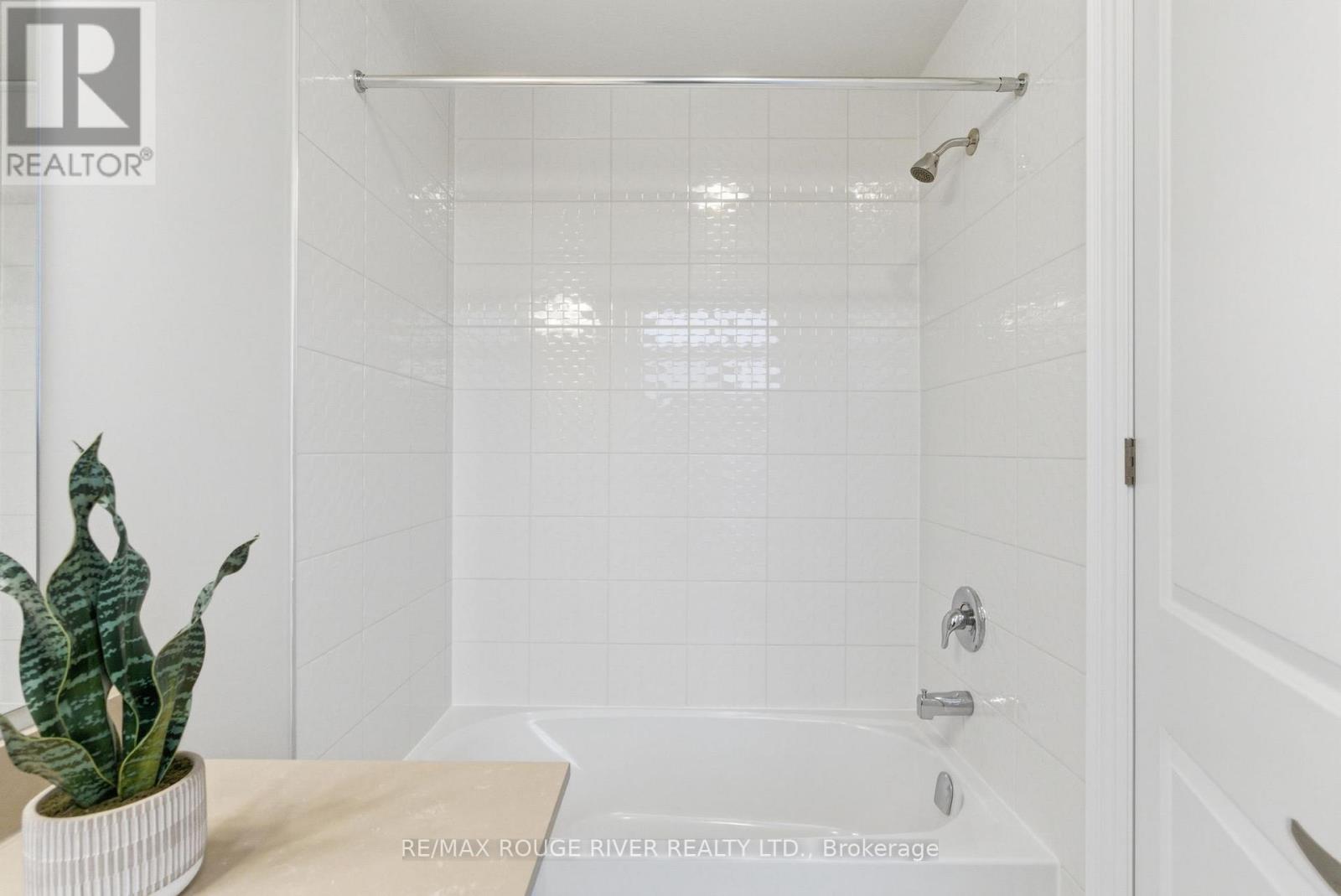 15 BRABIN CIRCLE,Whitby,,
