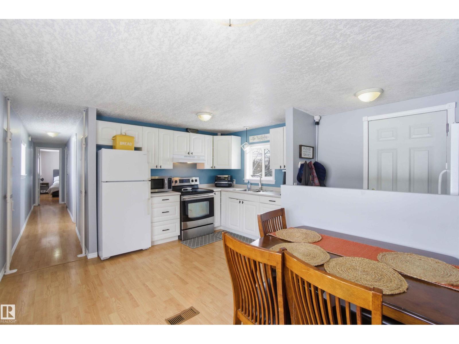 24016 Twp Rd 570, Rural Sturgeon County