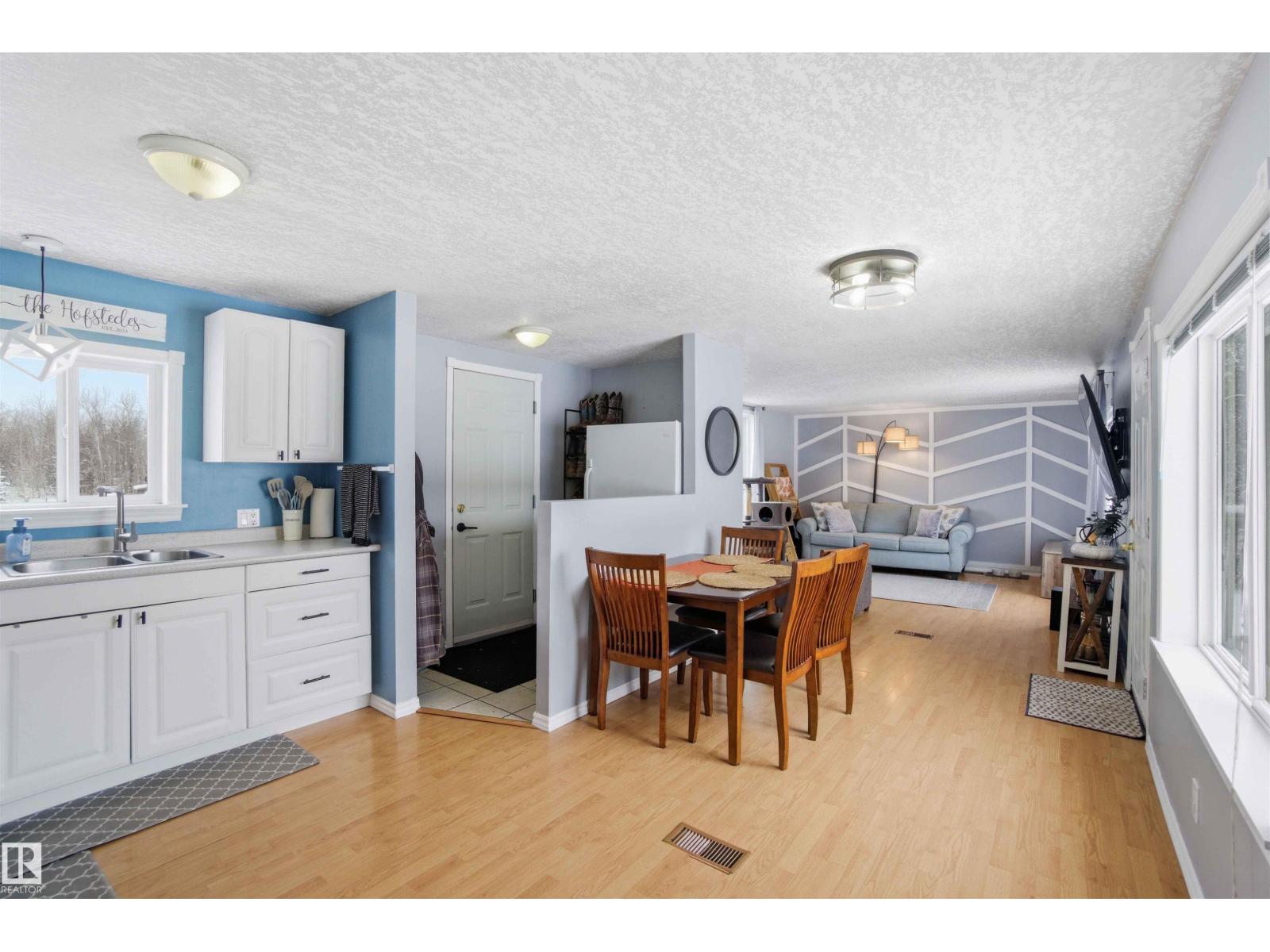 24016 Twp Rd 570, Rural Sturgeon County