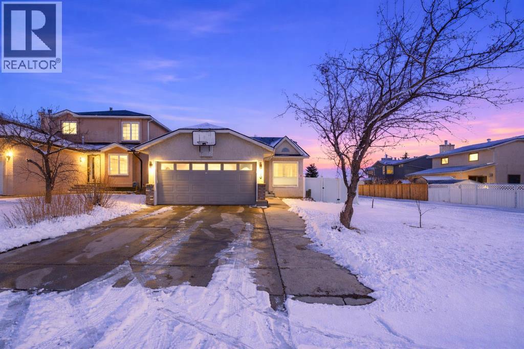 20 Applewood Way SE
