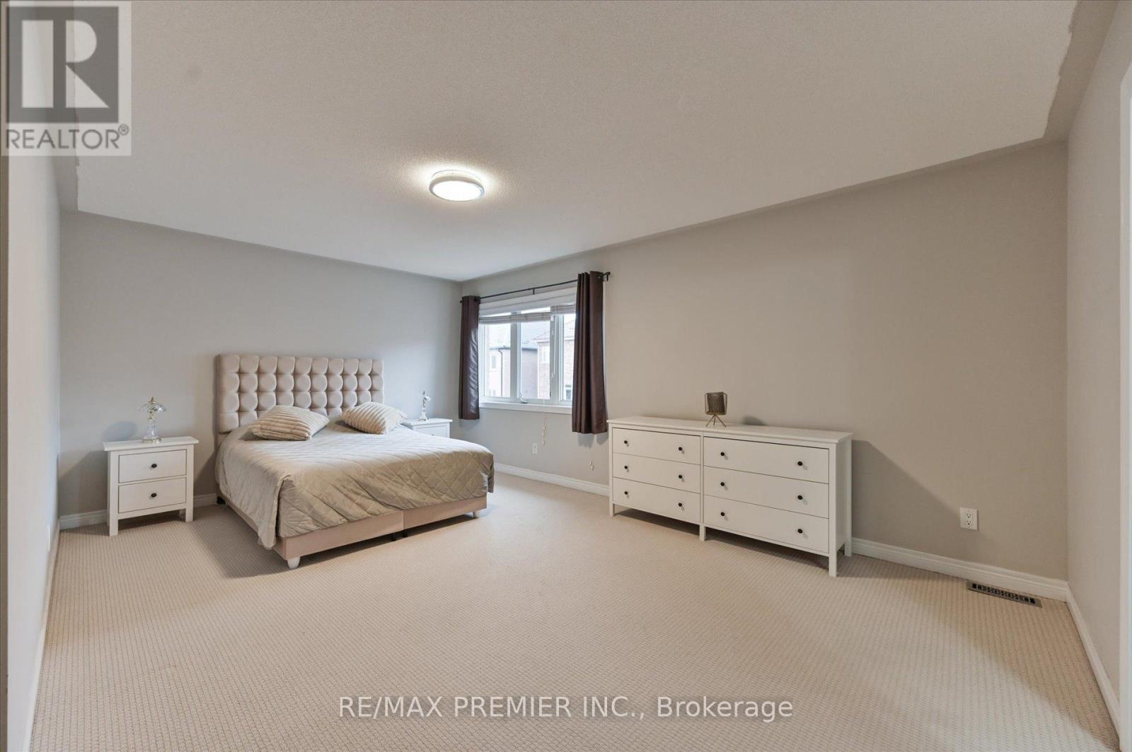 170 ASCALON DRIVE - 20