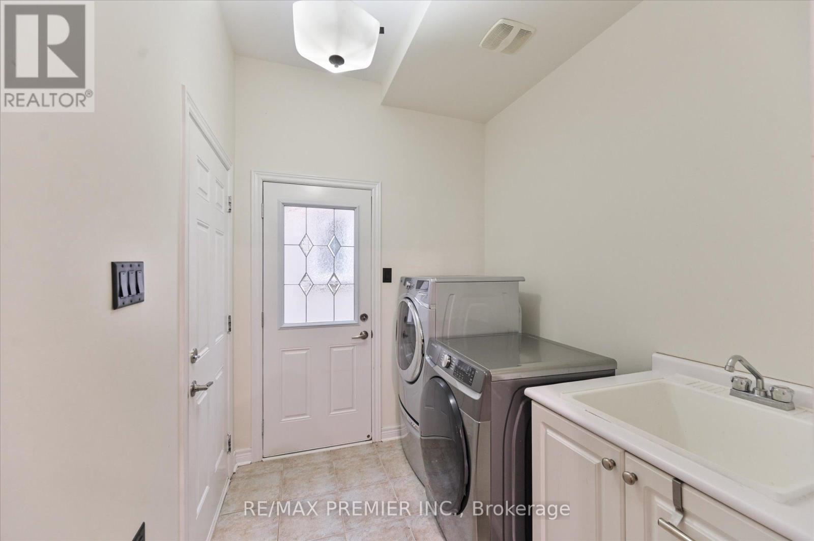 170 ASCALON DRIVE - 31
