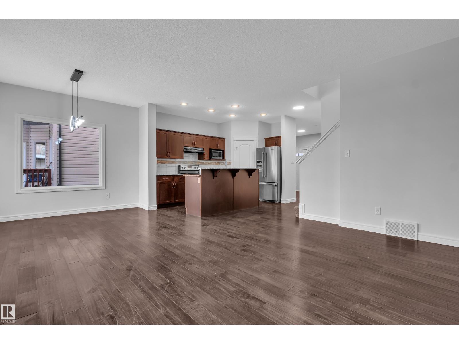 1303 29 ST NW NW, Edmonton