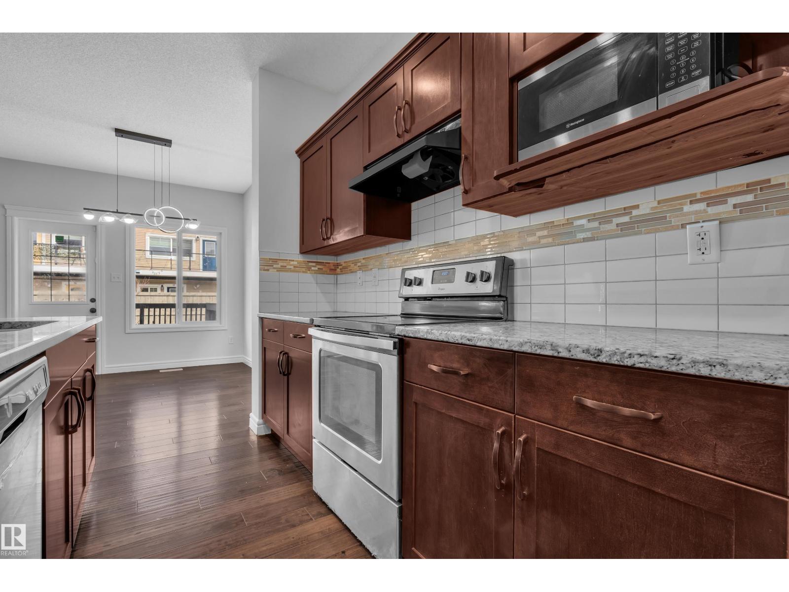 1303 29 ST NW NW, Edmonton