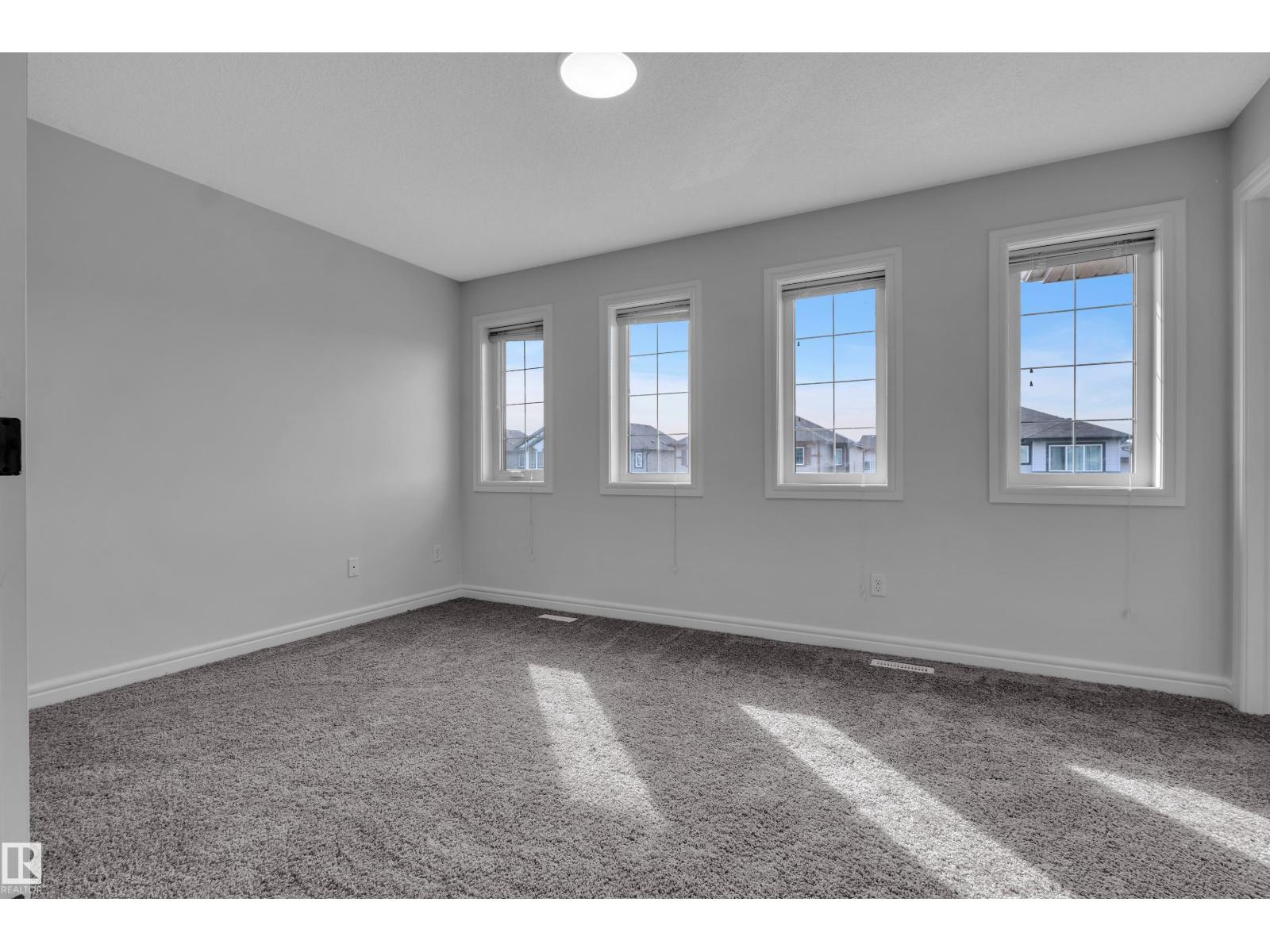 1303 29 ST NW NW, Edmonton