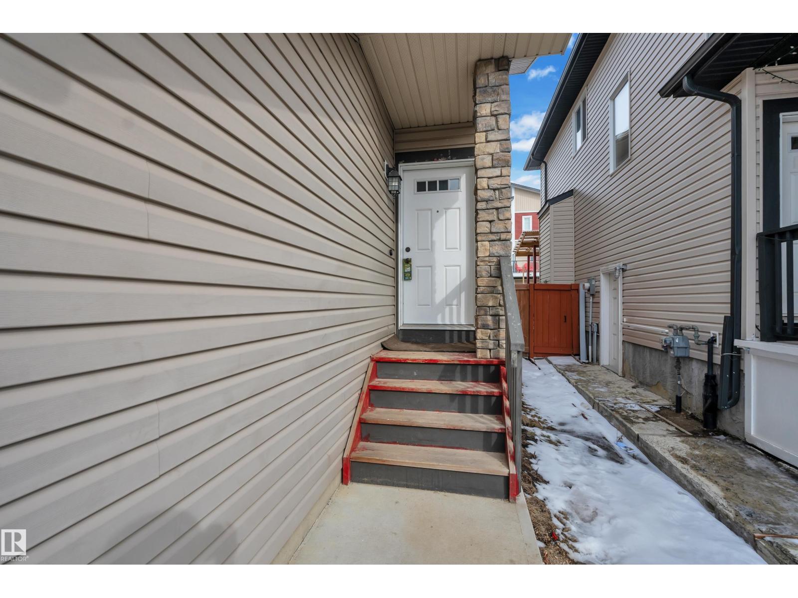 1303 29 ST NW NW, Edmonton