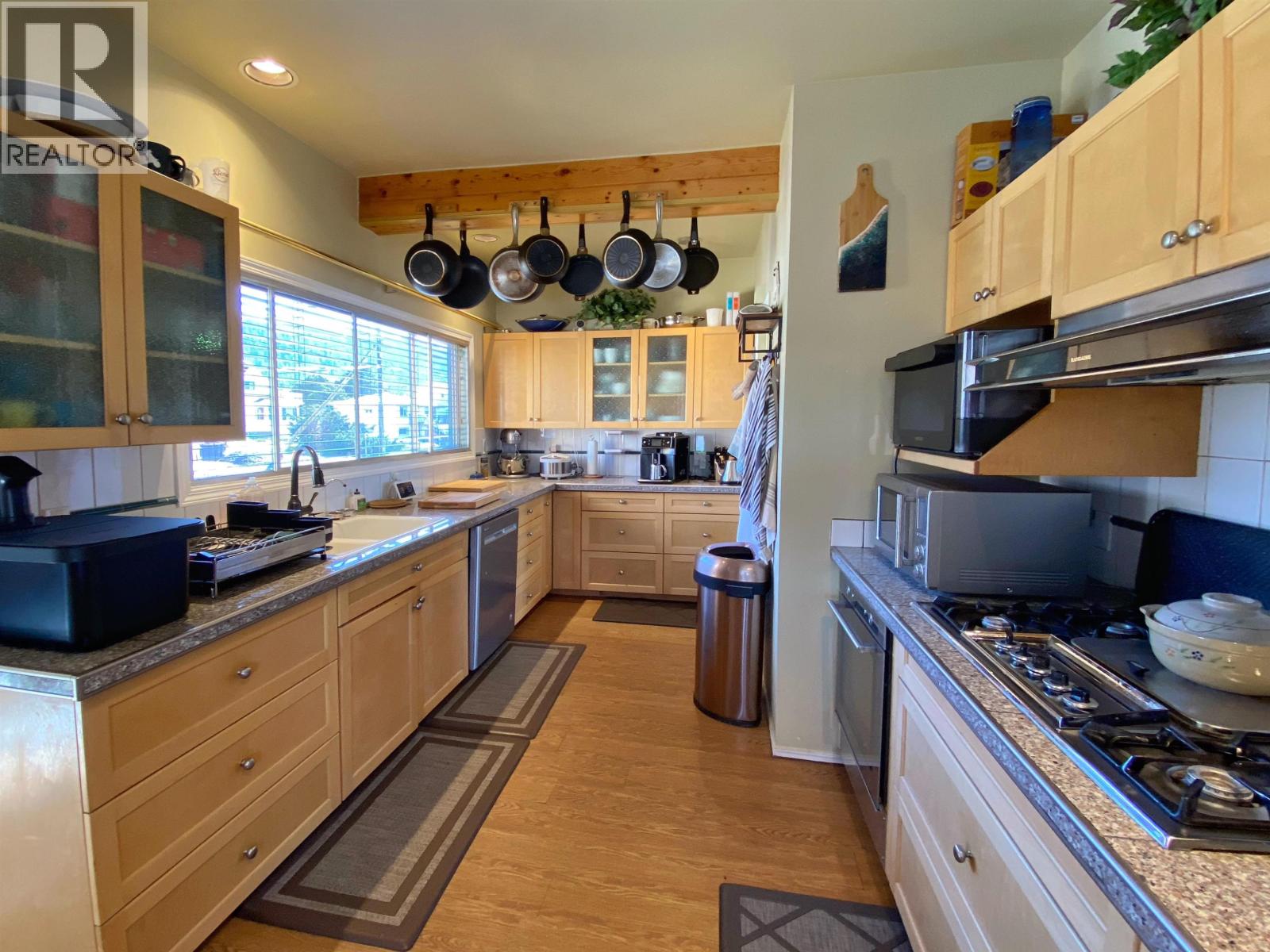 232 W 4TH AVENUE - 15