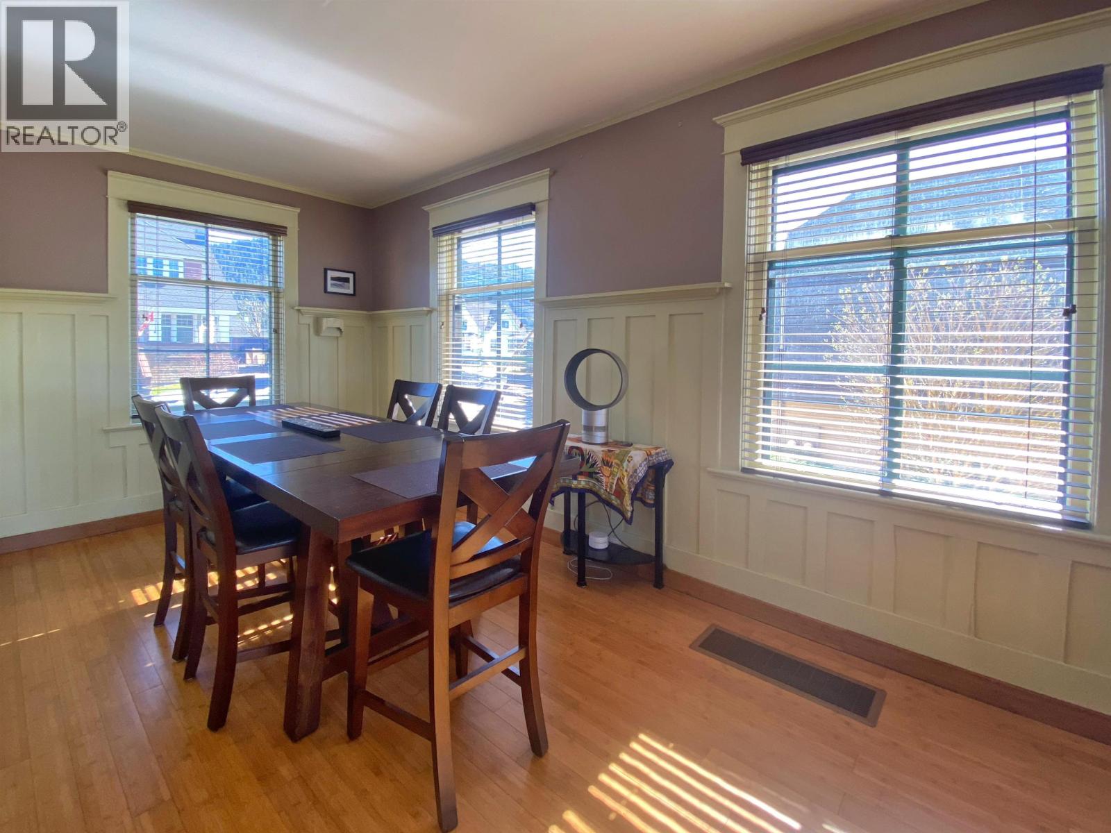 232 W 4TH AVENUE - 16