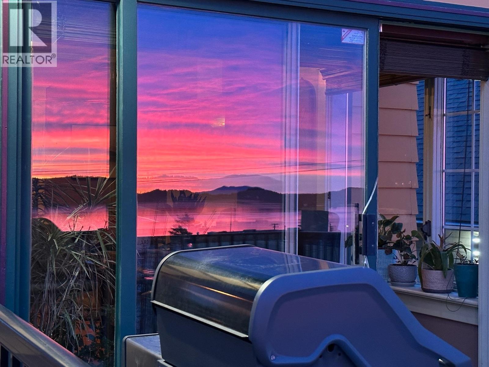 232 W 4TH AVENUE - 34