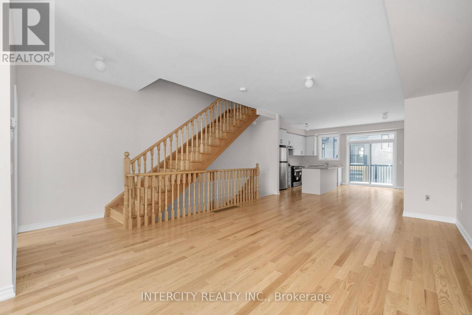 30 RADISSON STREET - 17