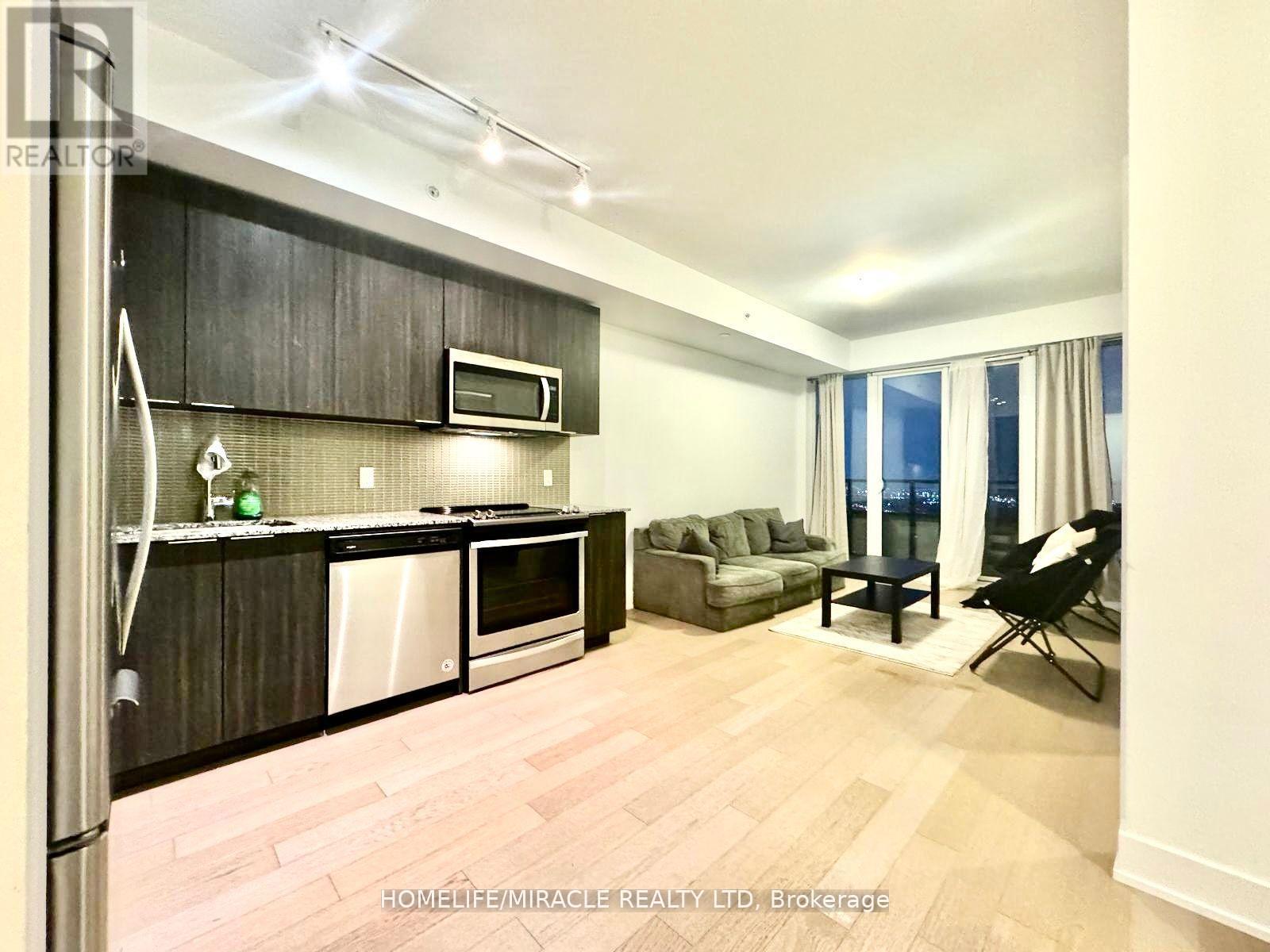 #5901 30 SHORE BREEZE DR DRIVE - 16
