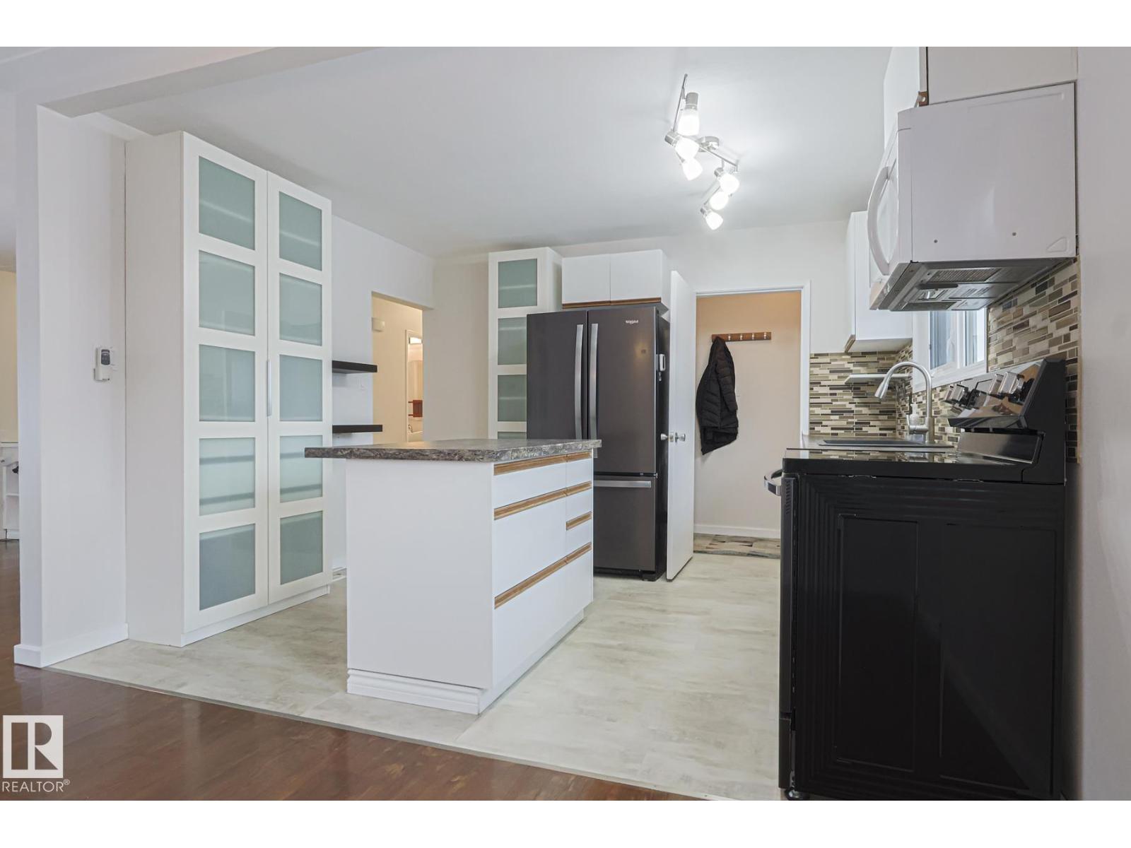 13419 102 ST NW, Edmonton