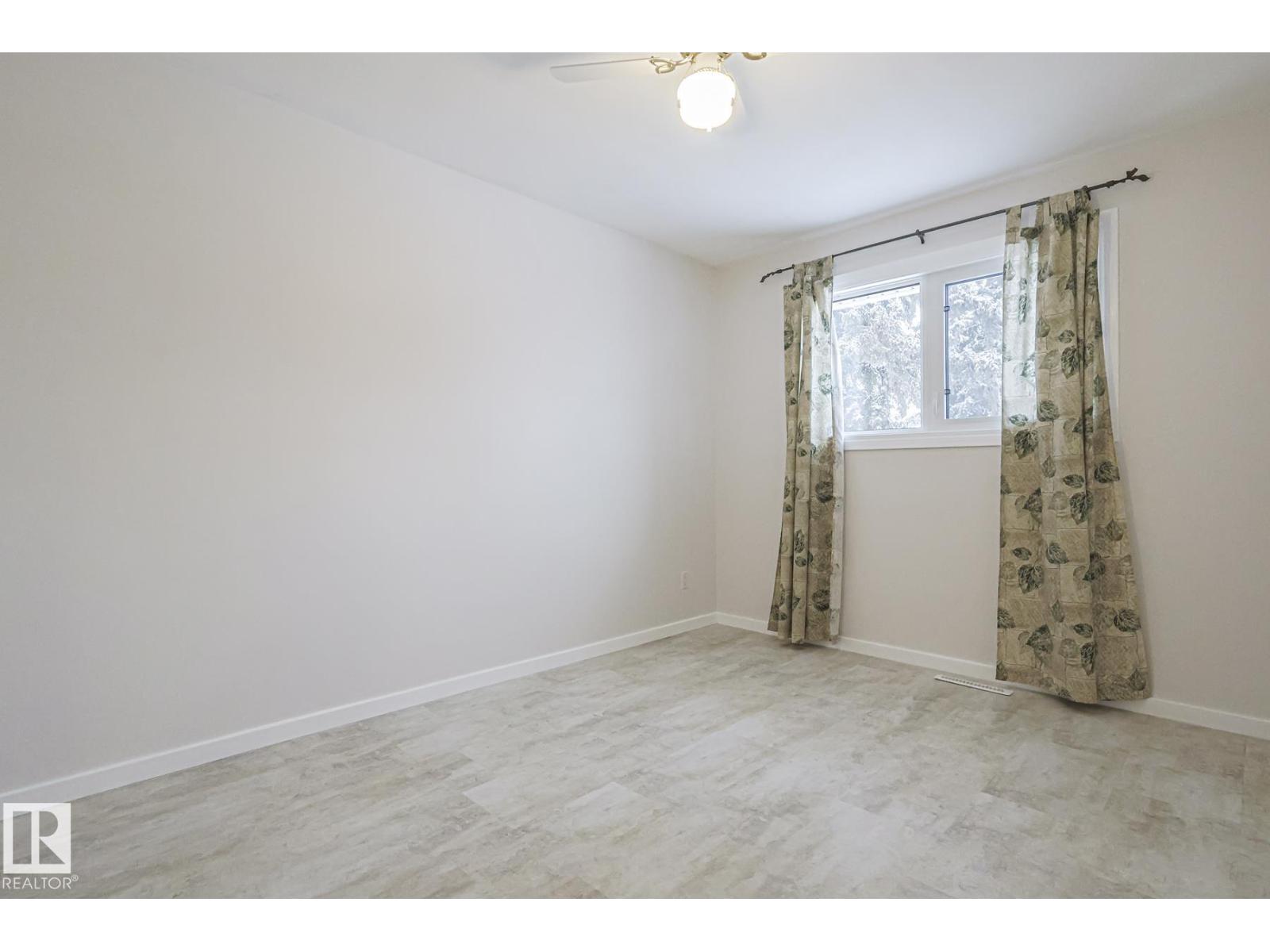 13419 102 ST NW, Edmonton