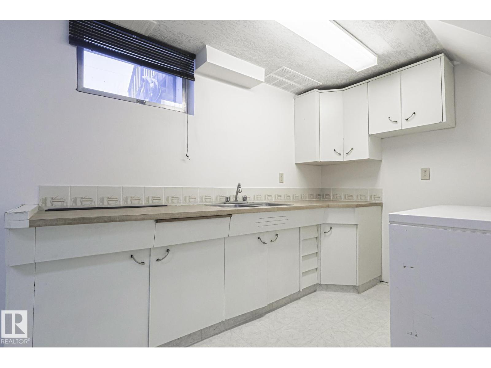 13419 102 ST NW, Edmonton