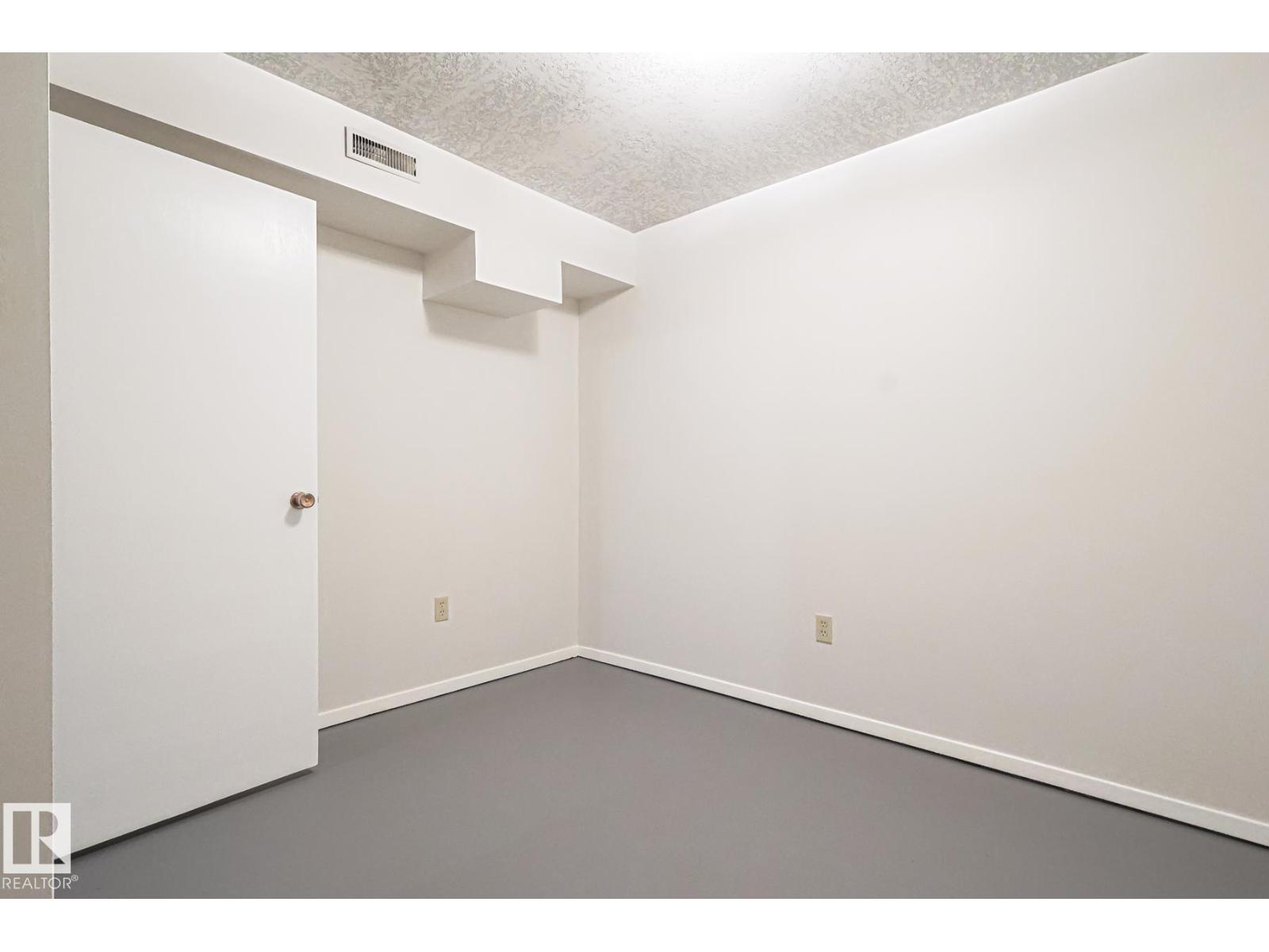 13419 102 ST NW, Edmonton