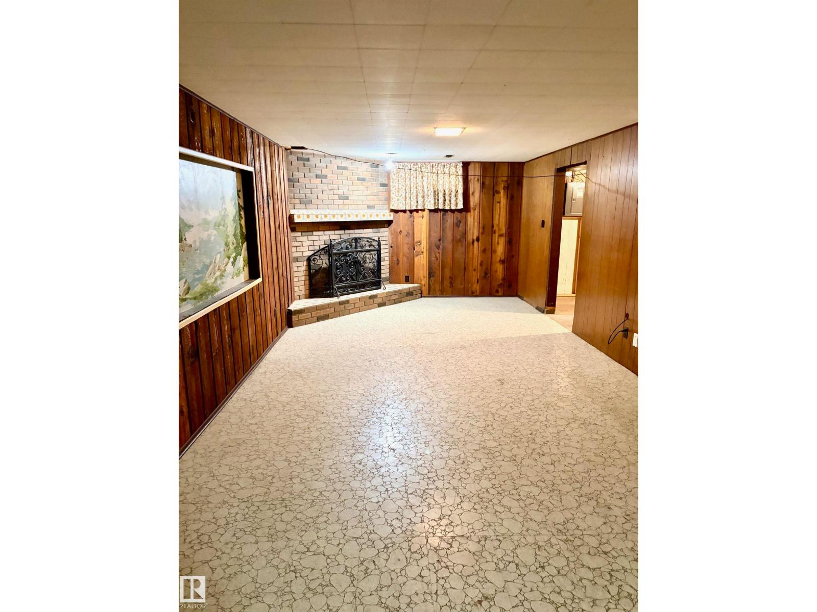 15208 92 ST NW, Edmonton