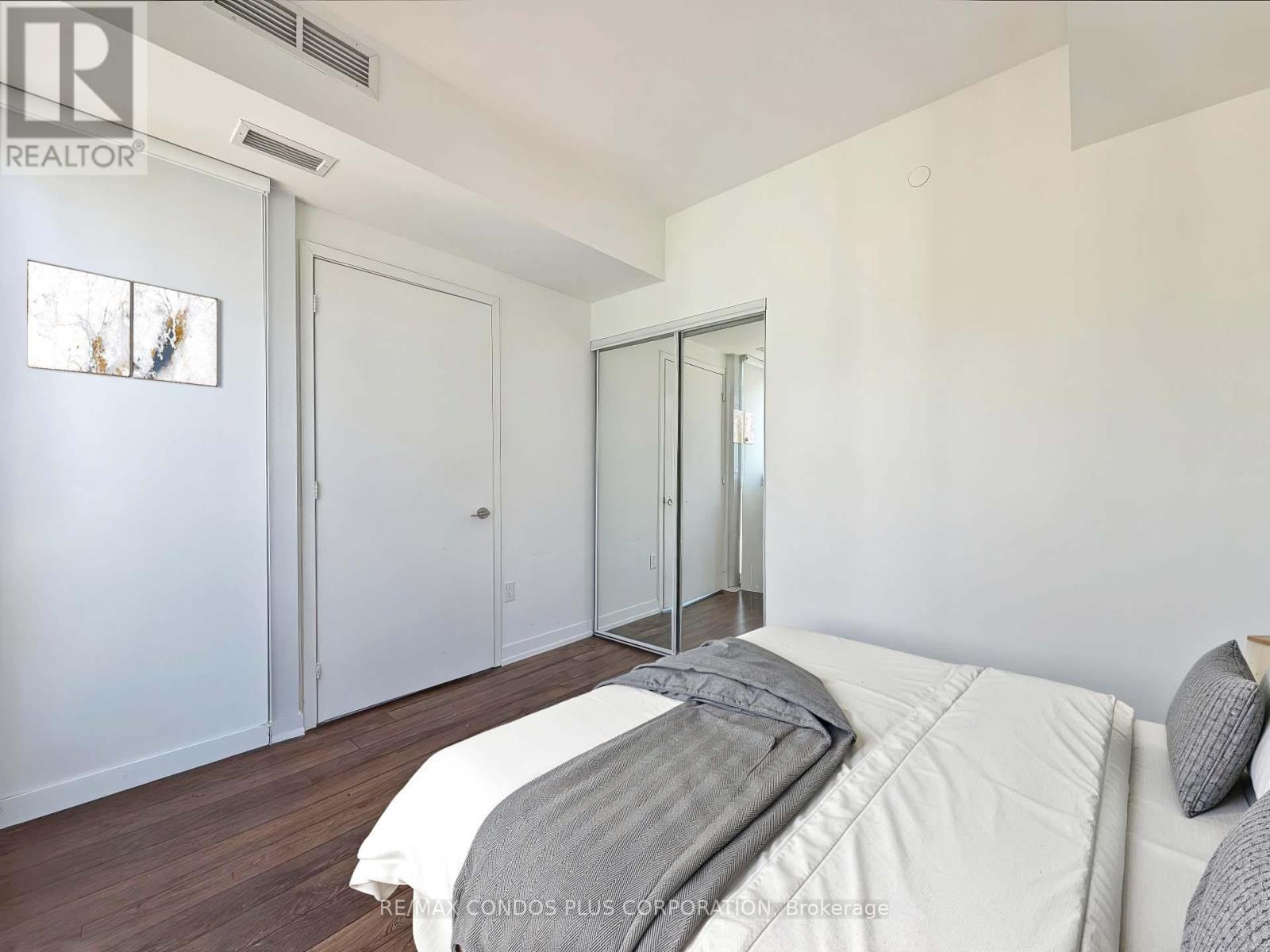 #2115 158 FRONT STREET E - 8