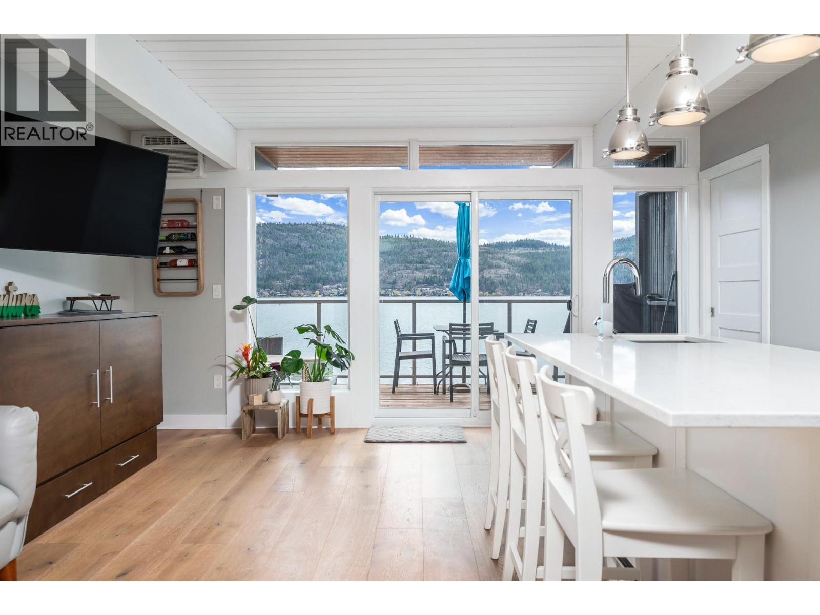 8800 Adventure Bay Road Unit# 4, Vernon