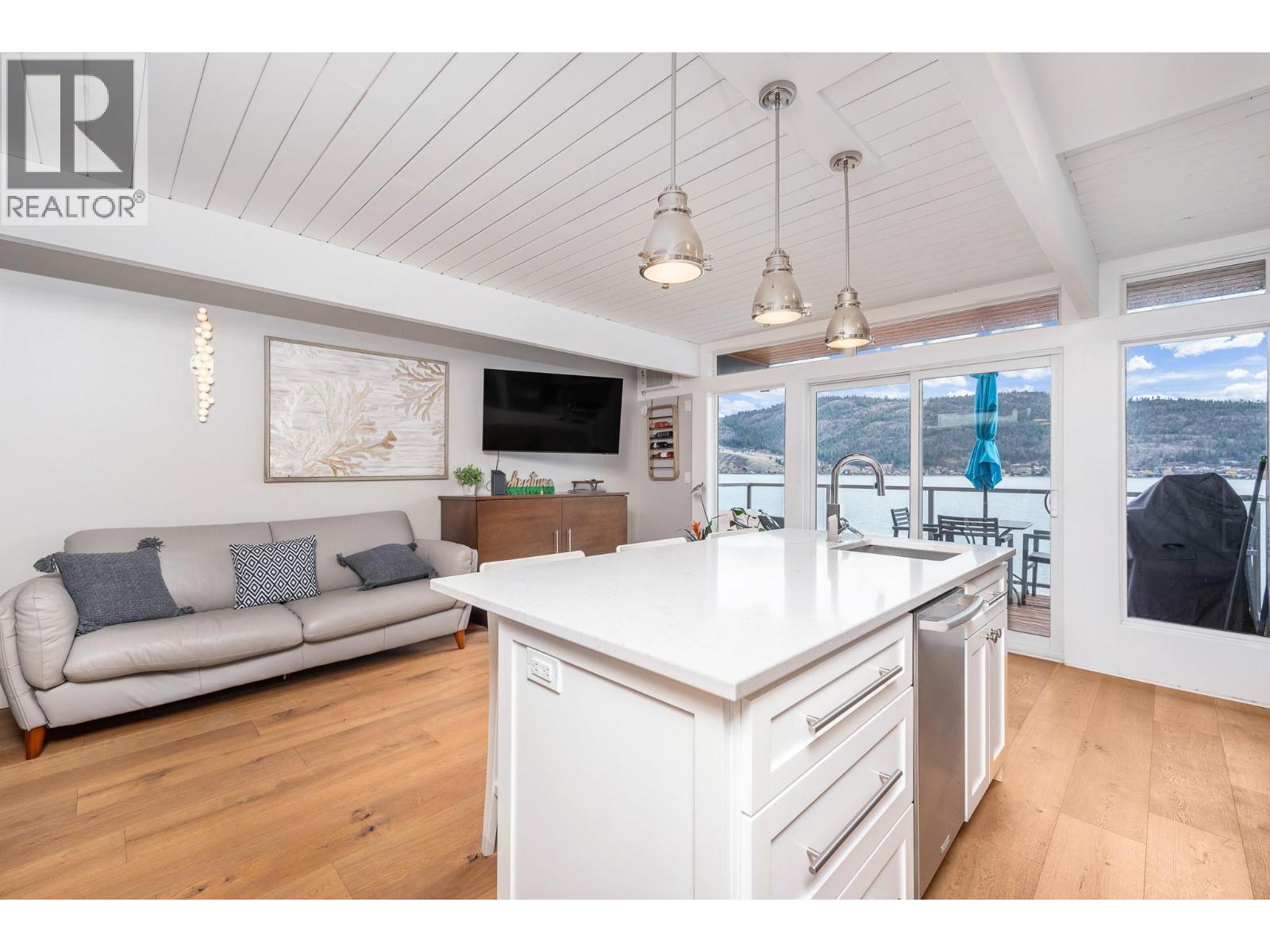 8800 Adventure Bay Road Unit# 4, Vernon