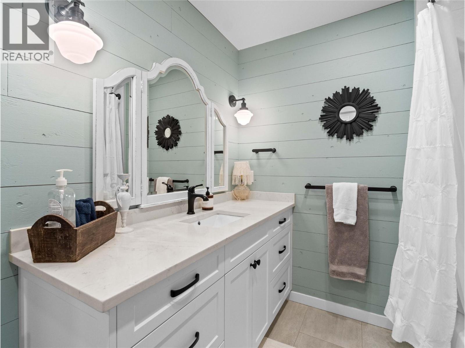 2511 PARKVIEW PLACE - 28