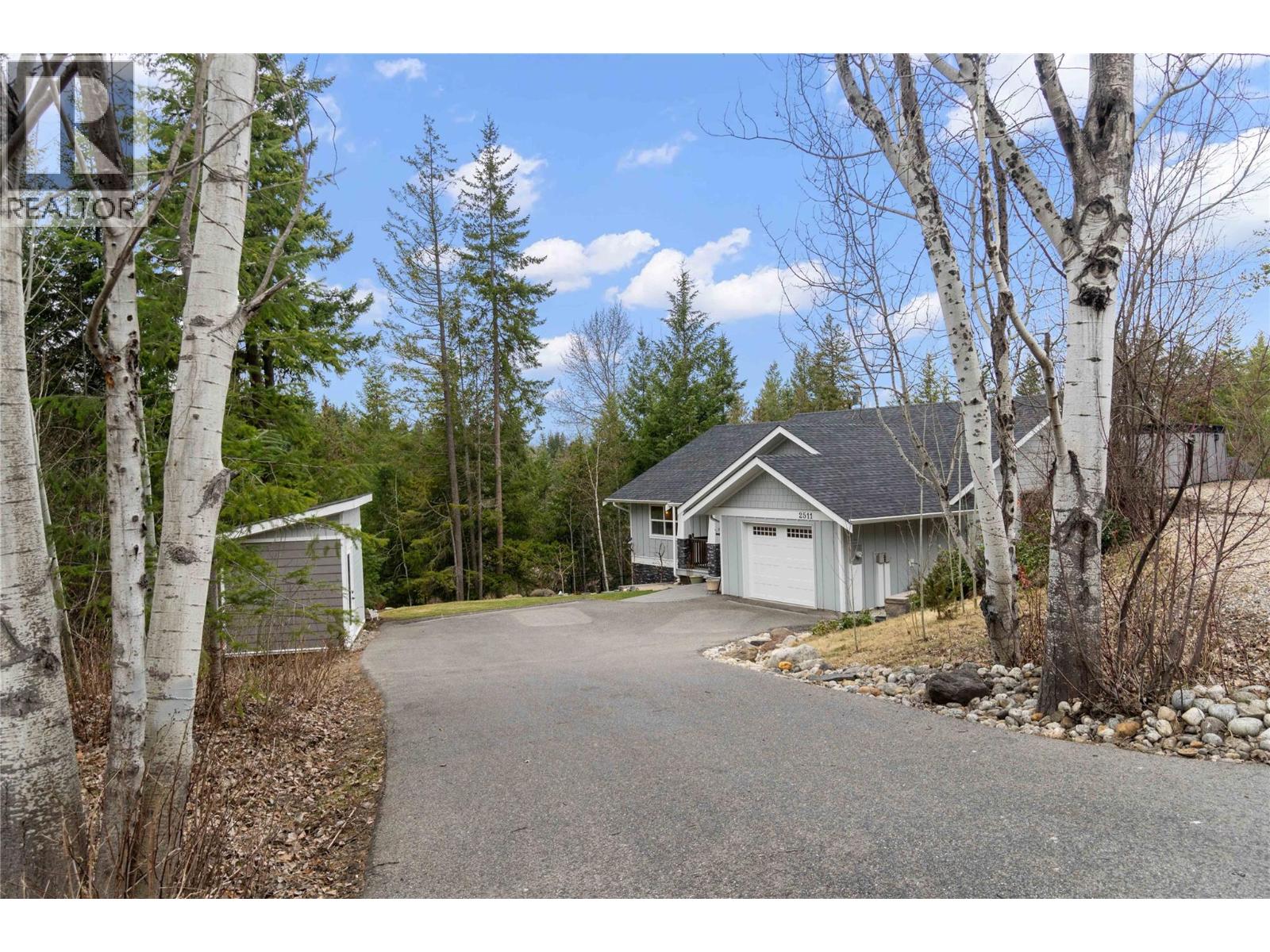 2511 Parkview Place - 69