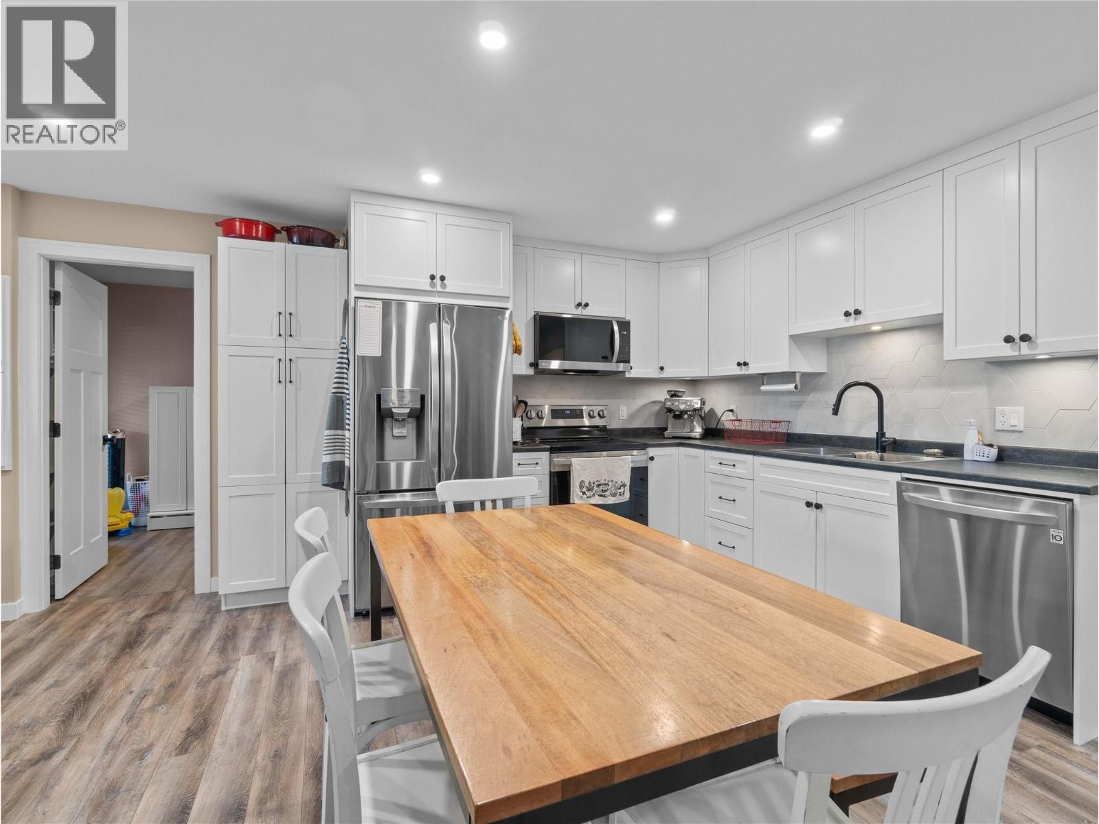 2511 Parkview Place - 48
