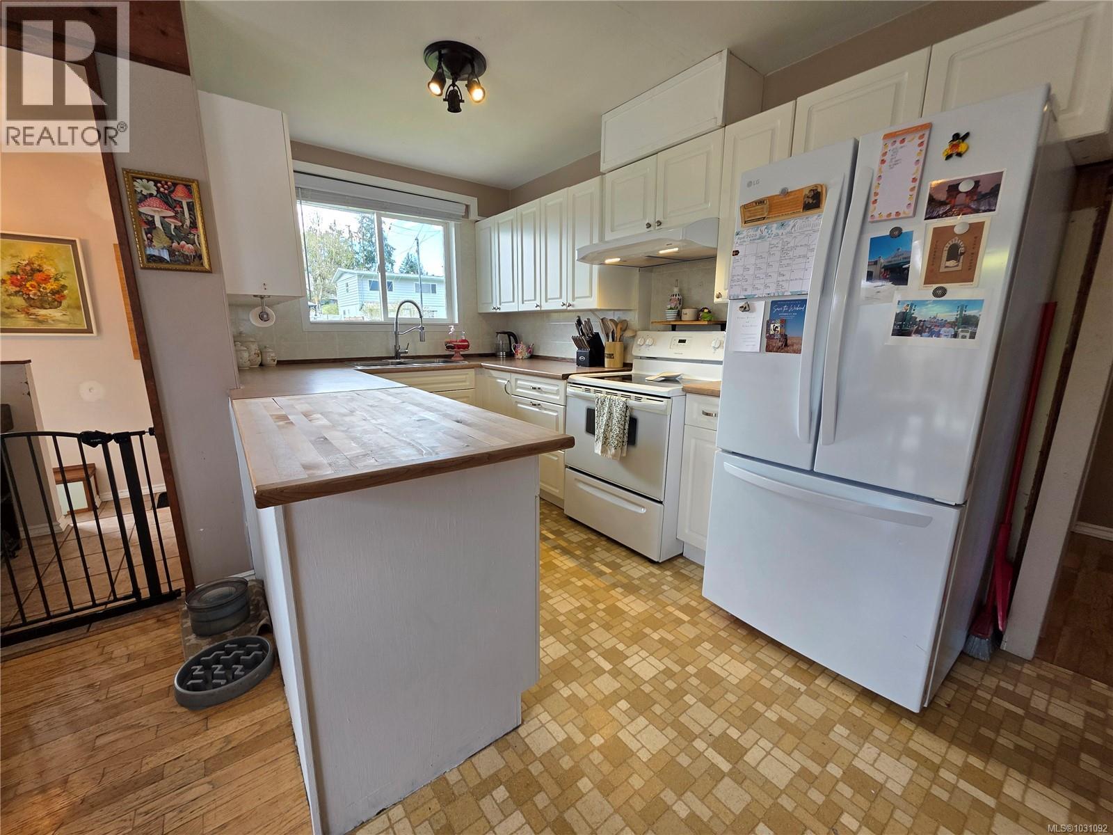 3810 Craig Rd, Port Alberni