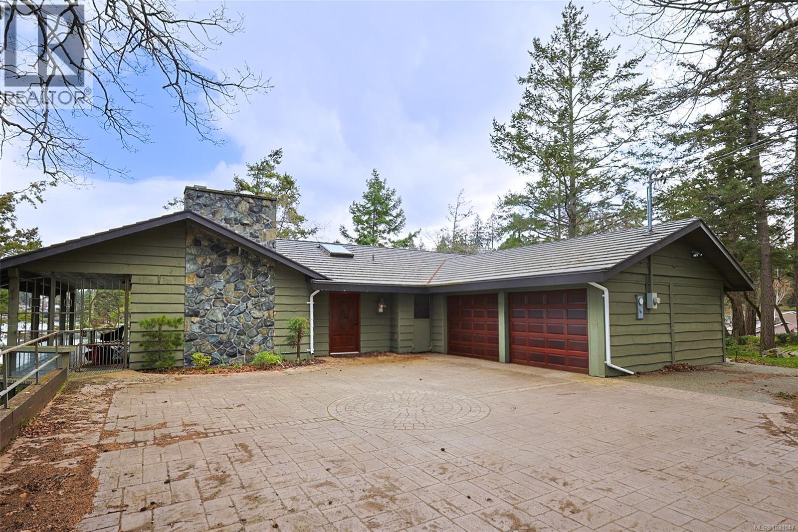 3610 OUTRIGGER RD - 10