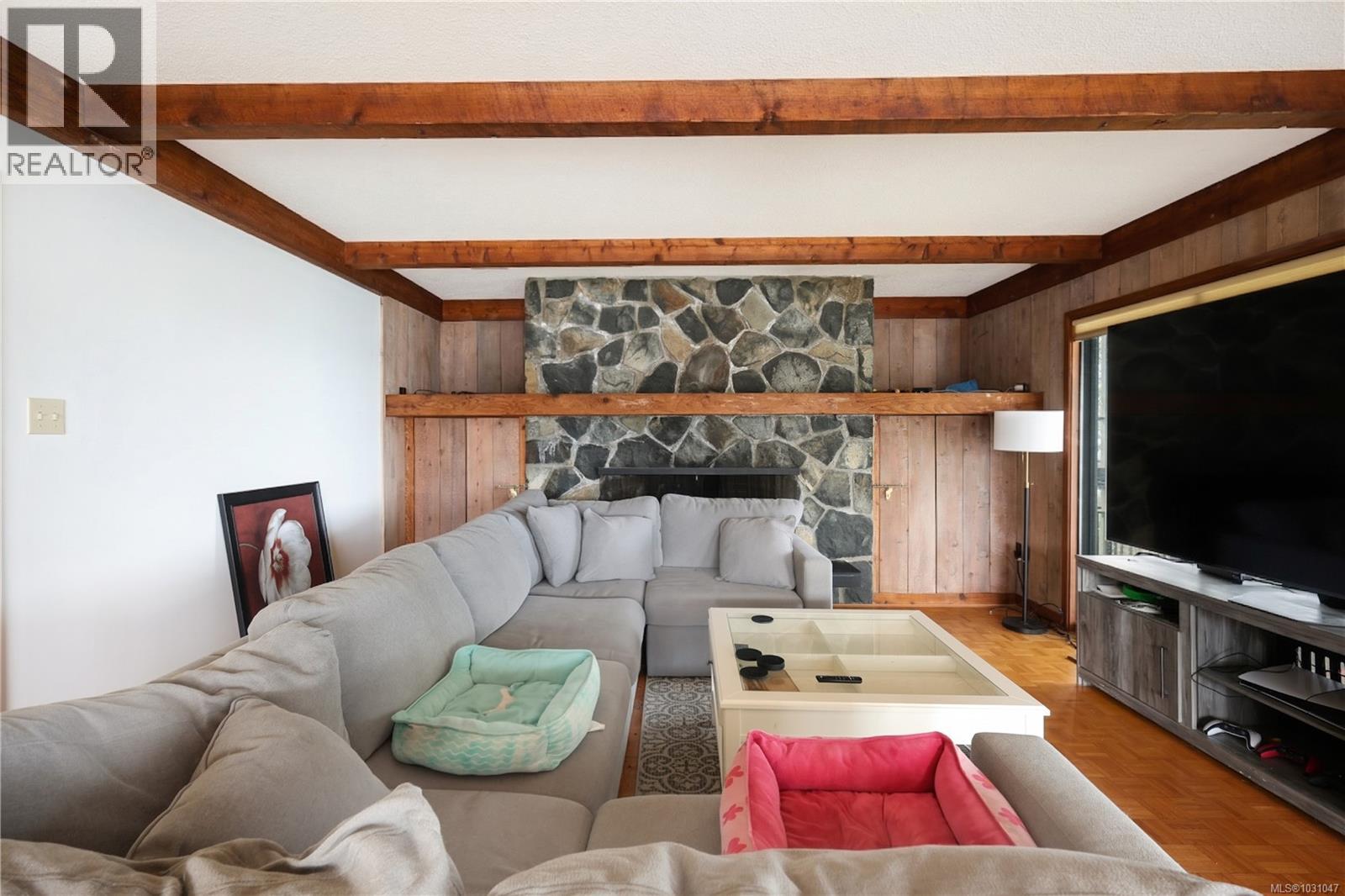 3610 OUTRIGGER RD - 20