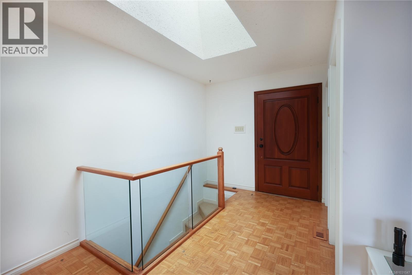 3610 OUTRIGGER RD - 25