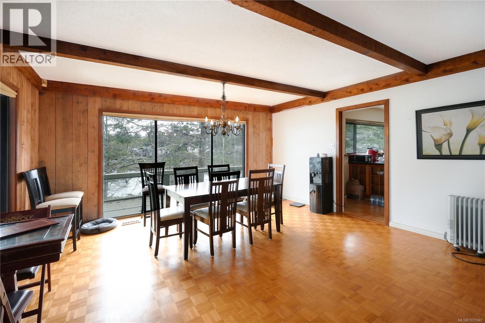 3610 OUTRIGGER RD - 31