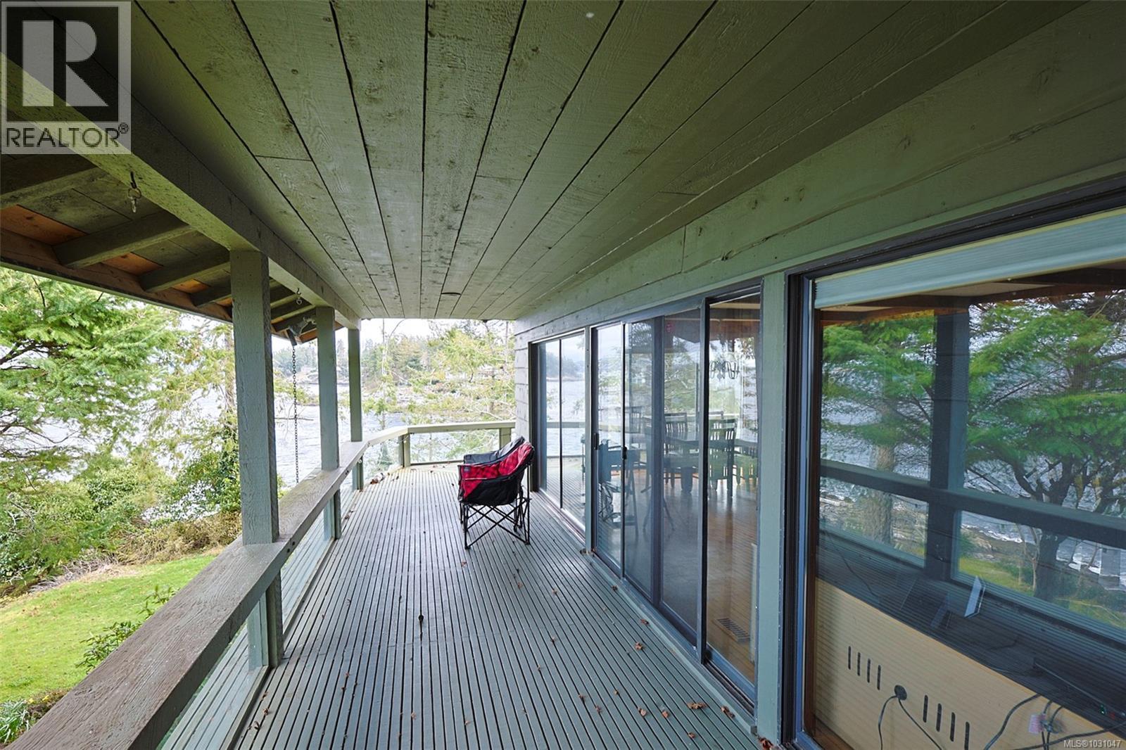 3610 OUTRIGGER RD - 36