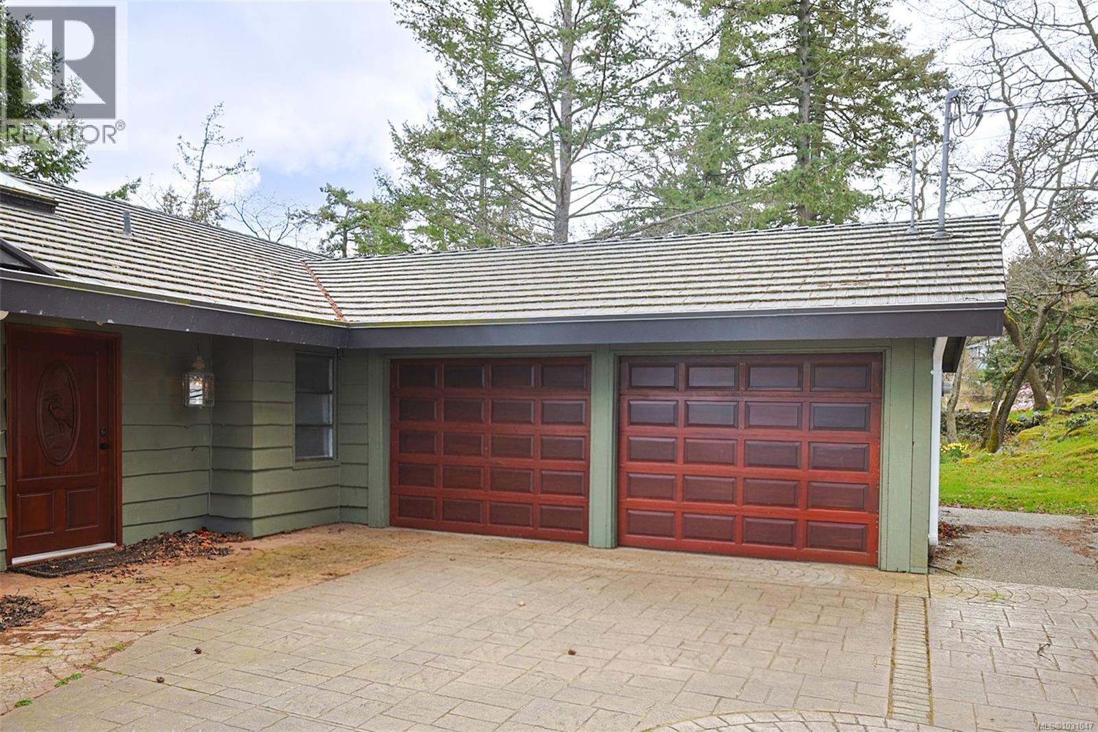 3610 OUTRIGGER RD - 38