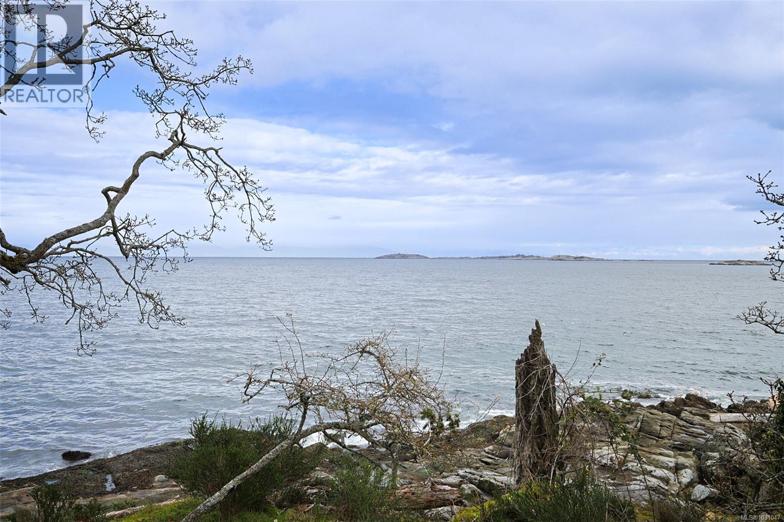 3610 OUTRIGGER RD - 4