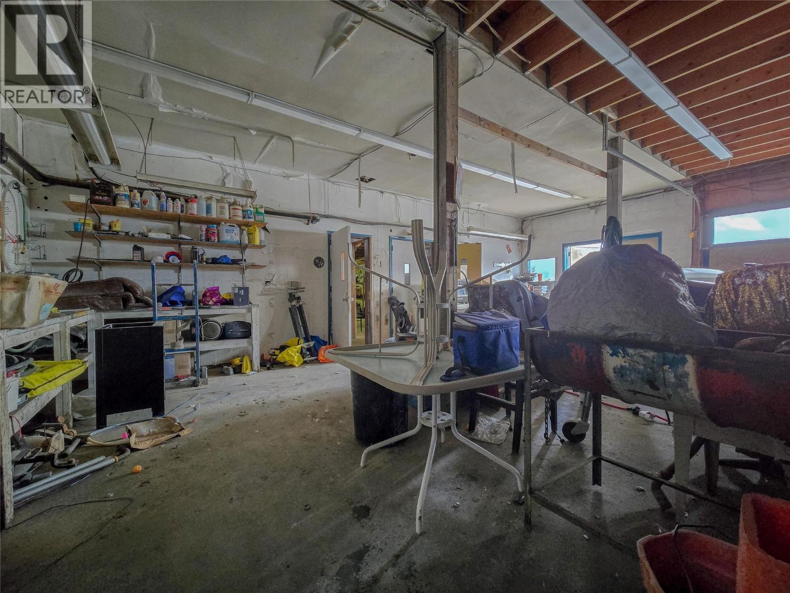  403 7th Avenue, Invermere