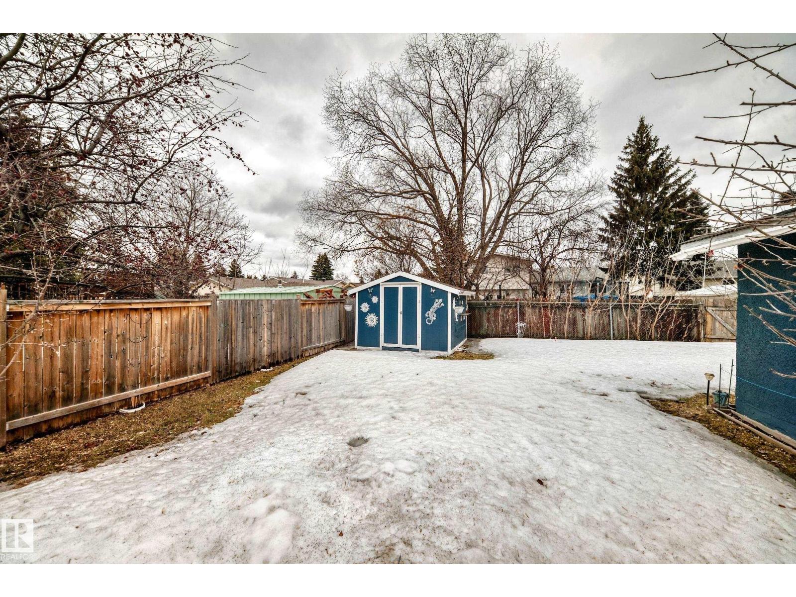 8811 38A AV NW, Edmonton