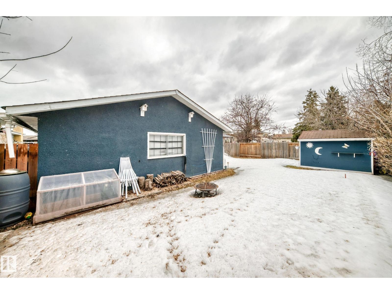 8811 38A AV NW, Edmonton