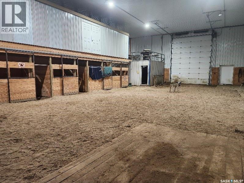 RAPLEY ARENA QUARTER — photo 6