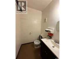 310 Main Street N, Ituna, SK S0A1N0 Photo 11