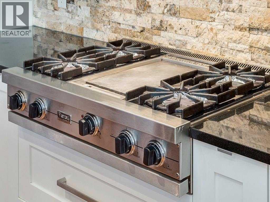 Single Family House for Sale in   Street West Hillhurst Calgary 