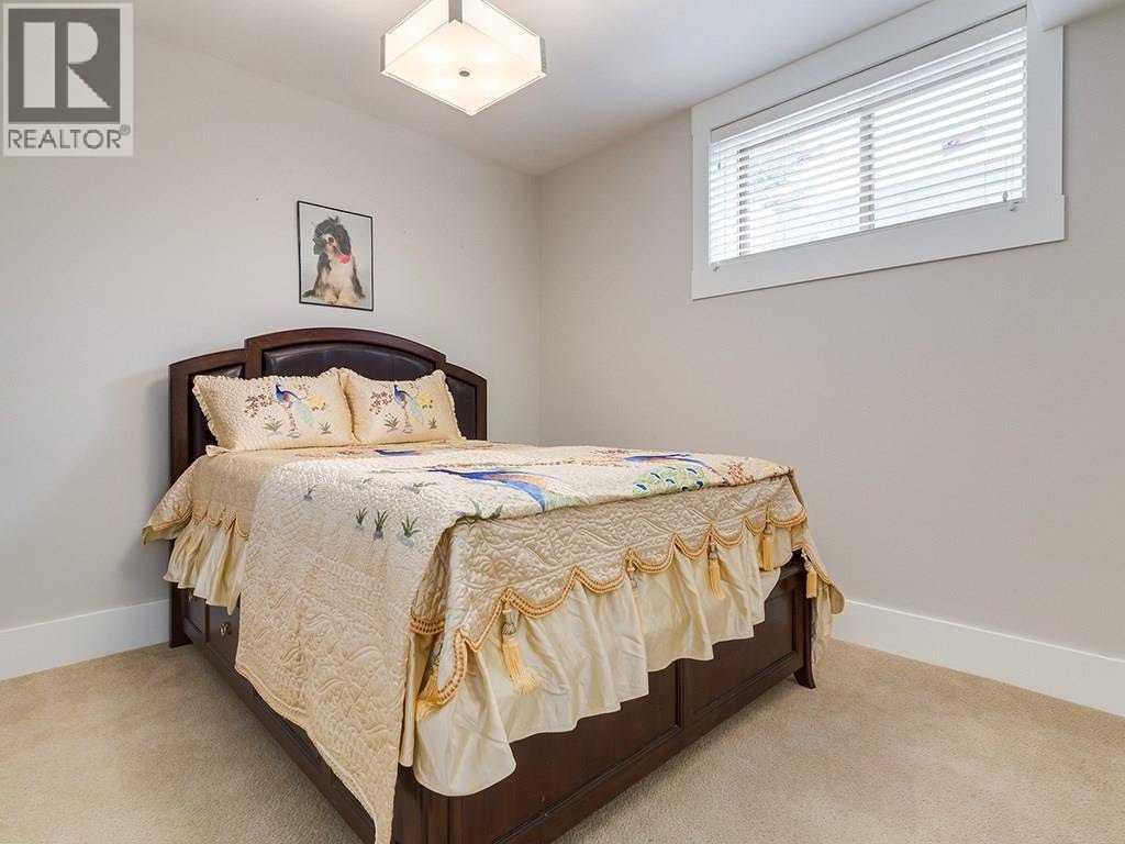 Single Family House for Sale in   Street West Hillhurst Calgary 