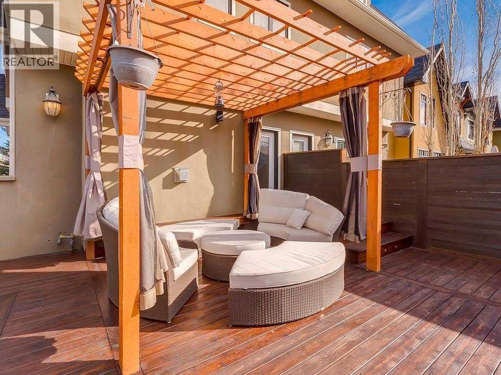 Single Family House for Sale in   Street West Hillhurst Calgary 