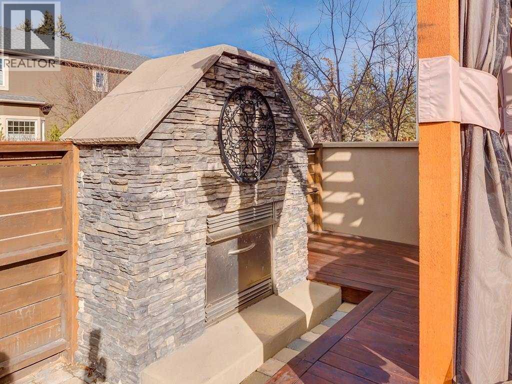 Single Family House for Sale in   Street West Hillhurst Calgary 