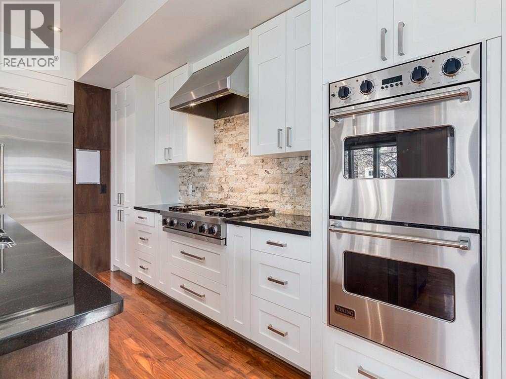 Single Family House for Sale in   Street West Hillhurst Calgary 