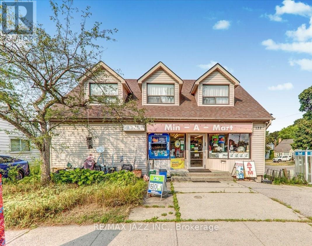 132 VICTORIA STREET N