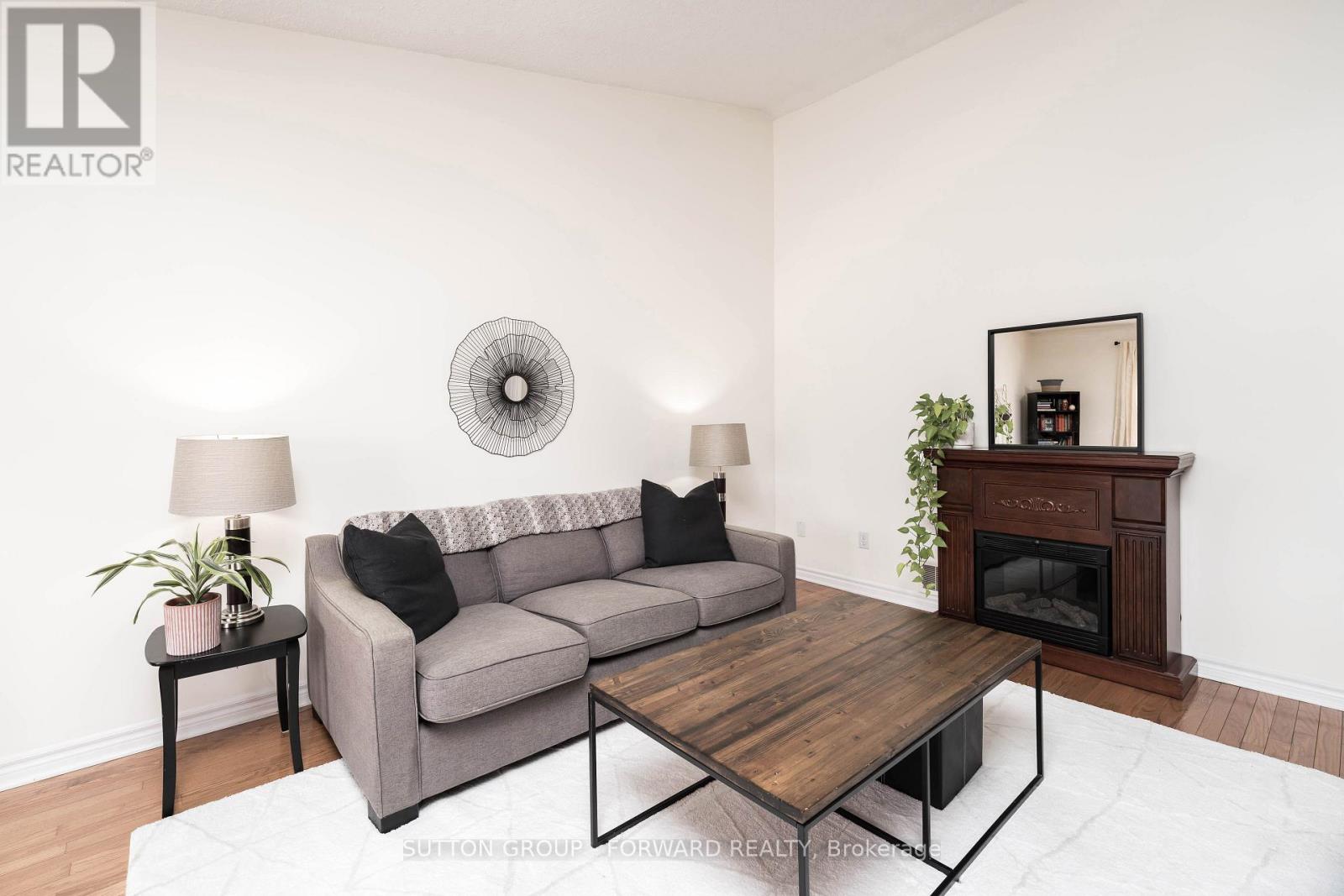9 – 1077 HAMILTON ROAD, London East (East O), Ontario