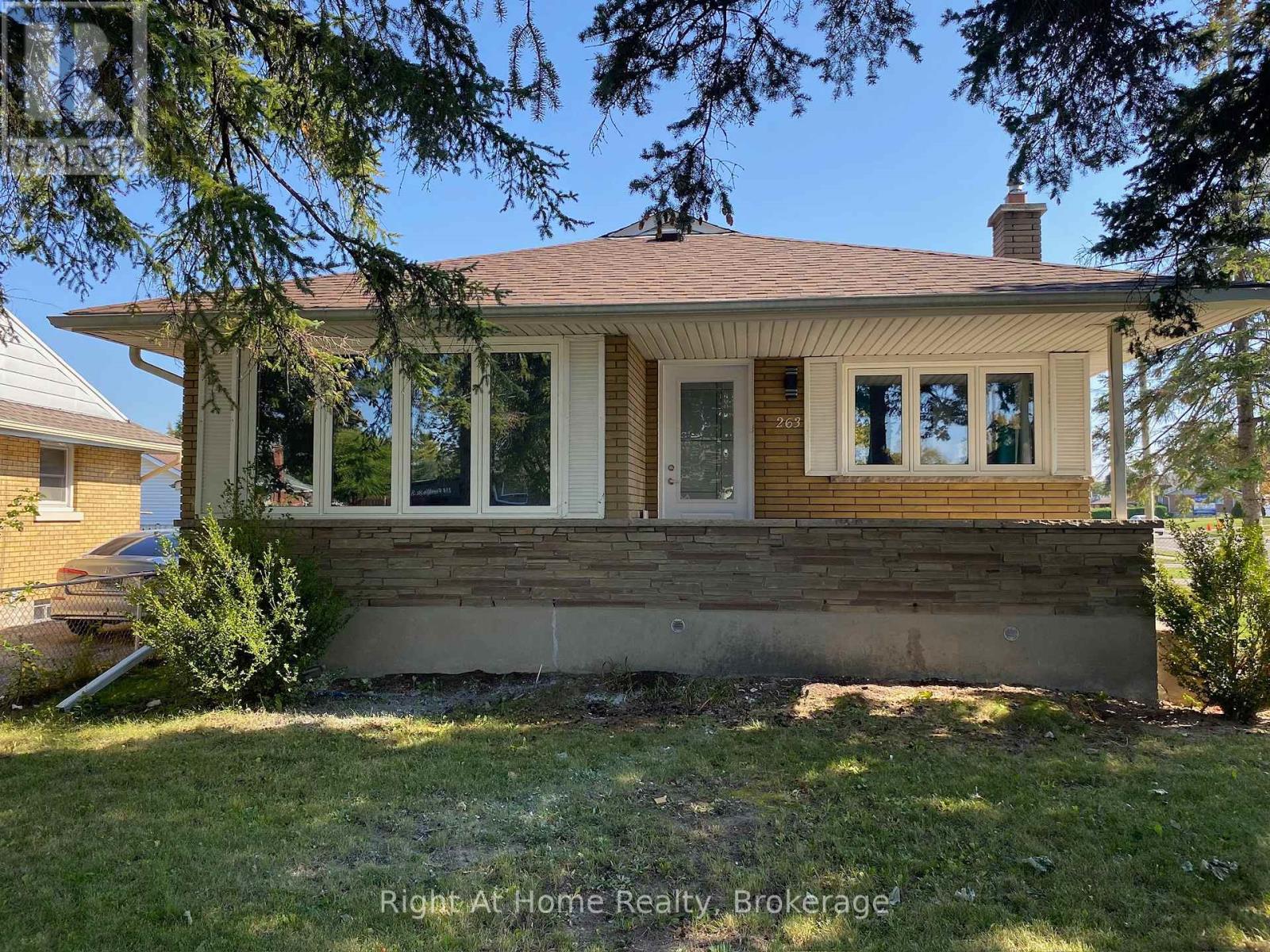 263 FRANKLIN STREET S