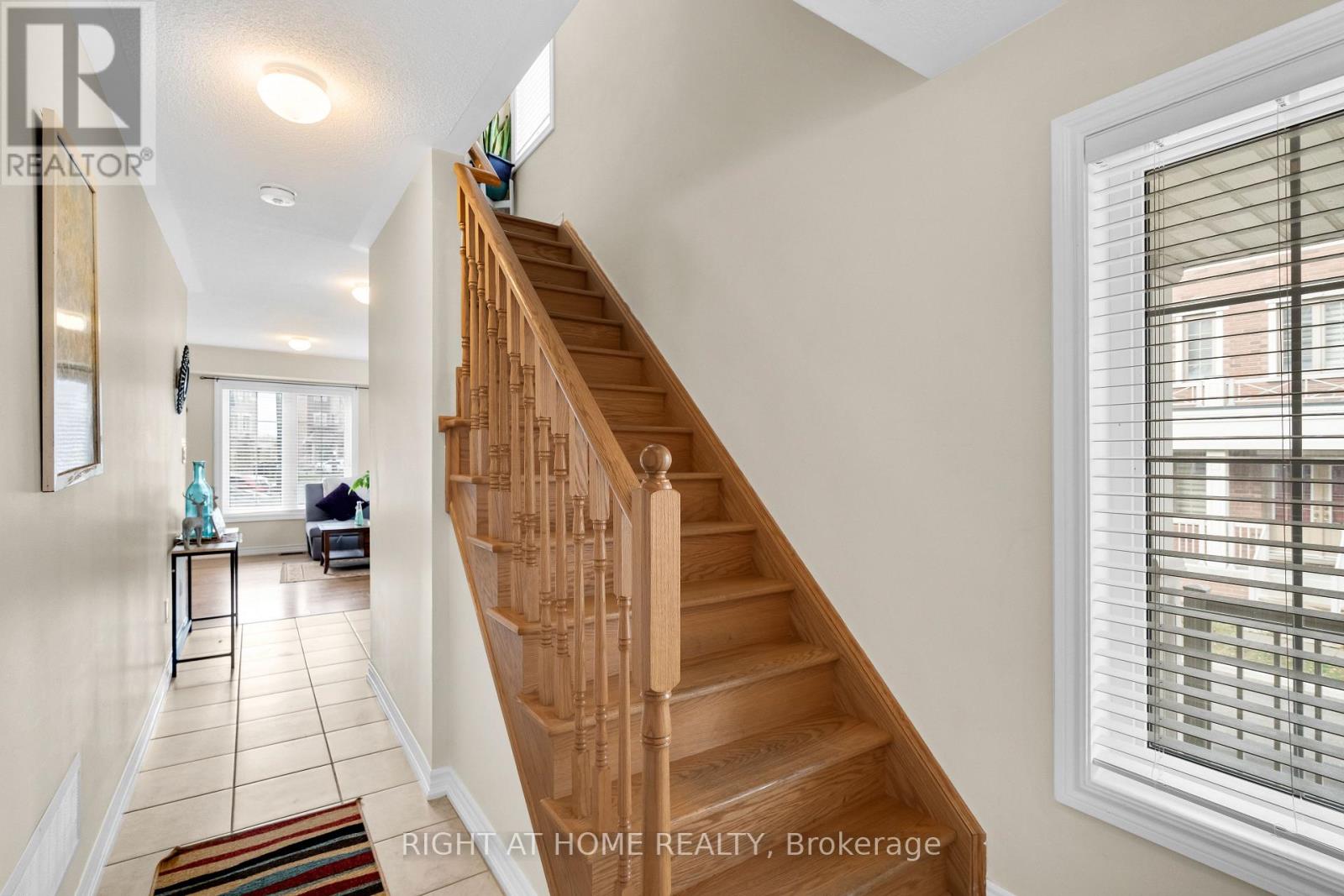 2 SHIFF CRESCENT - 22