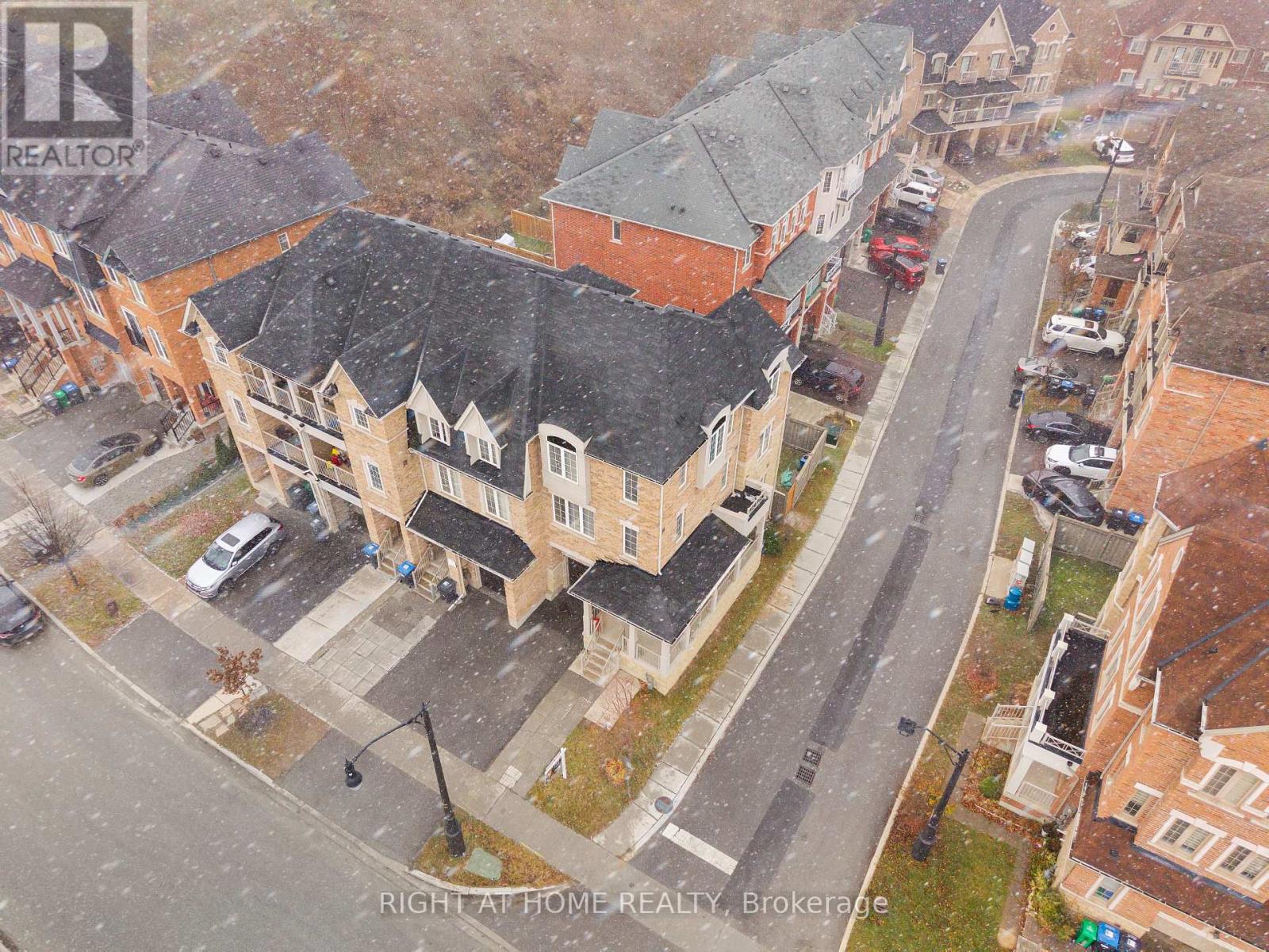 2 SHIFF CRESCENT - 48
