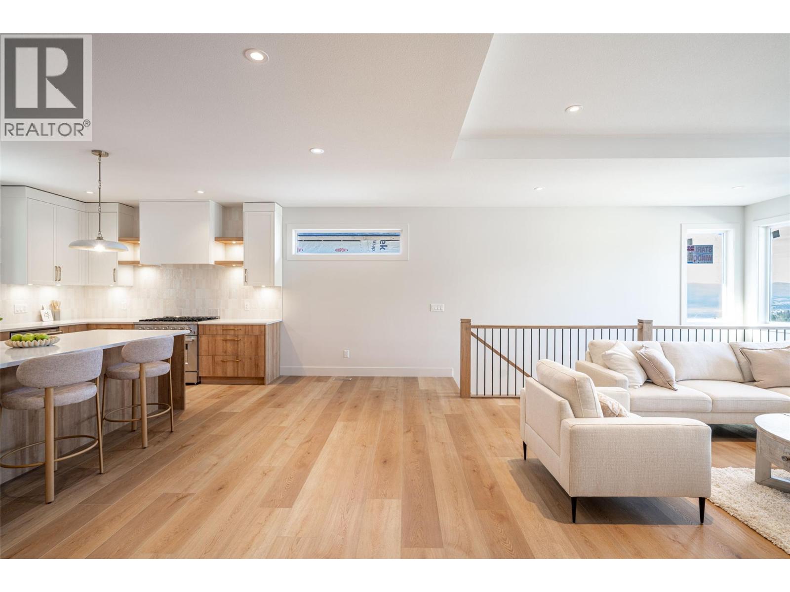  2079 Cortina Drive, Kelowna